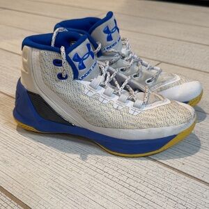 Under Armour Steph Curry 3 “Dub Nation” shoes - size 5.5